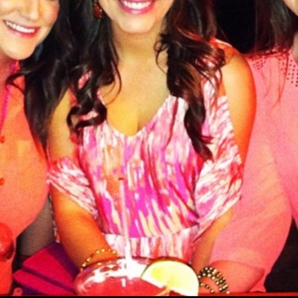 Express Cold Shoulder Winged Drawstring Blouse - Picture 4 of 5